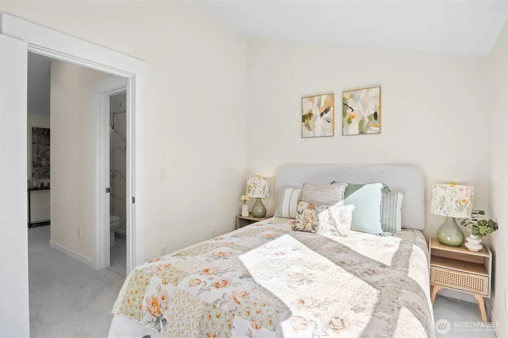 9545 Wallingford Avenue N Seattle WA 98103