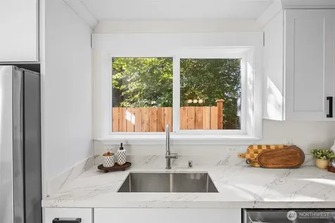 9545 Wallingford Avenue N Seattle WA 98103