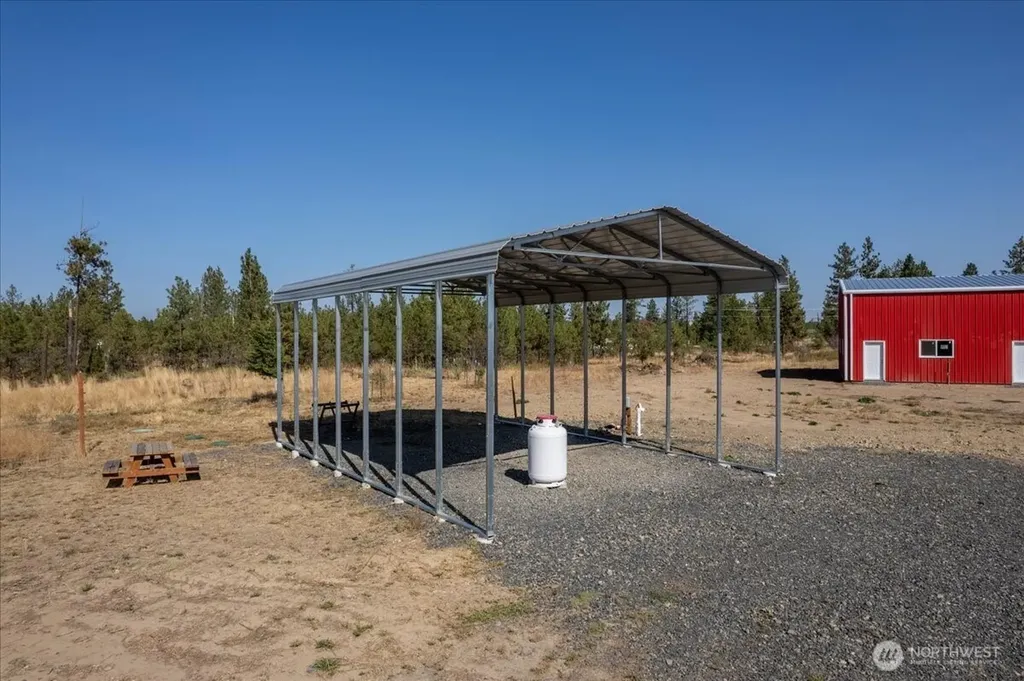 35000 Miles Creston Road N Creston WA 99117