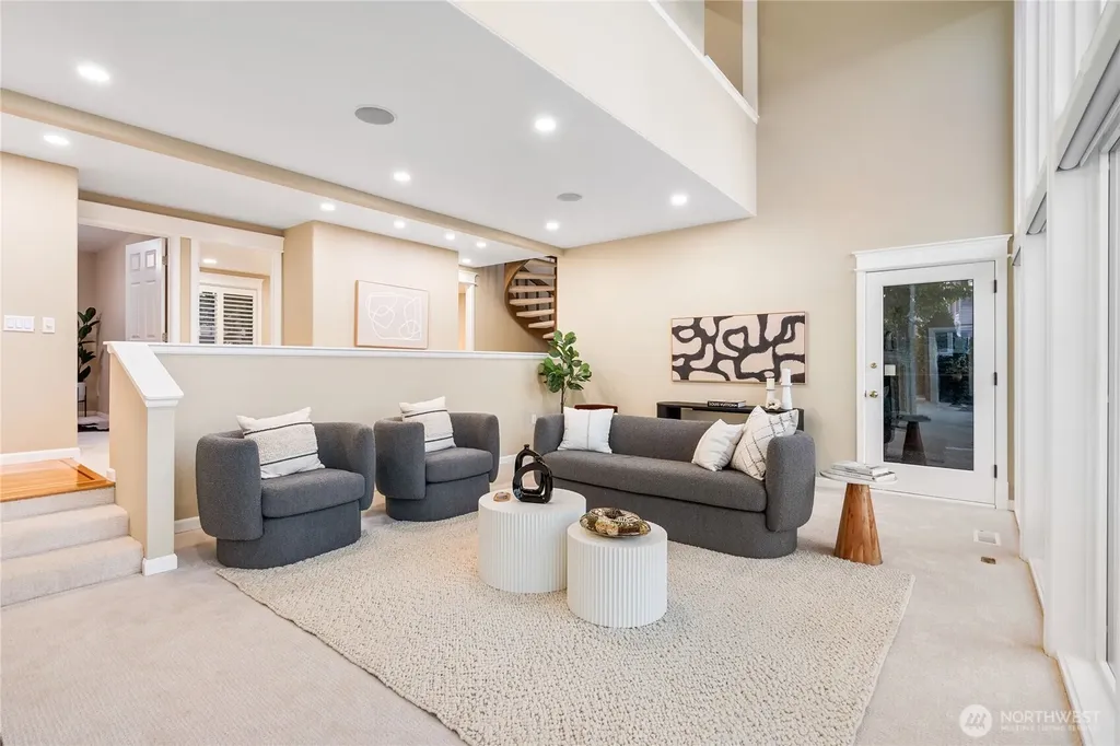 106 Cascade Key Bellevue WA 98006