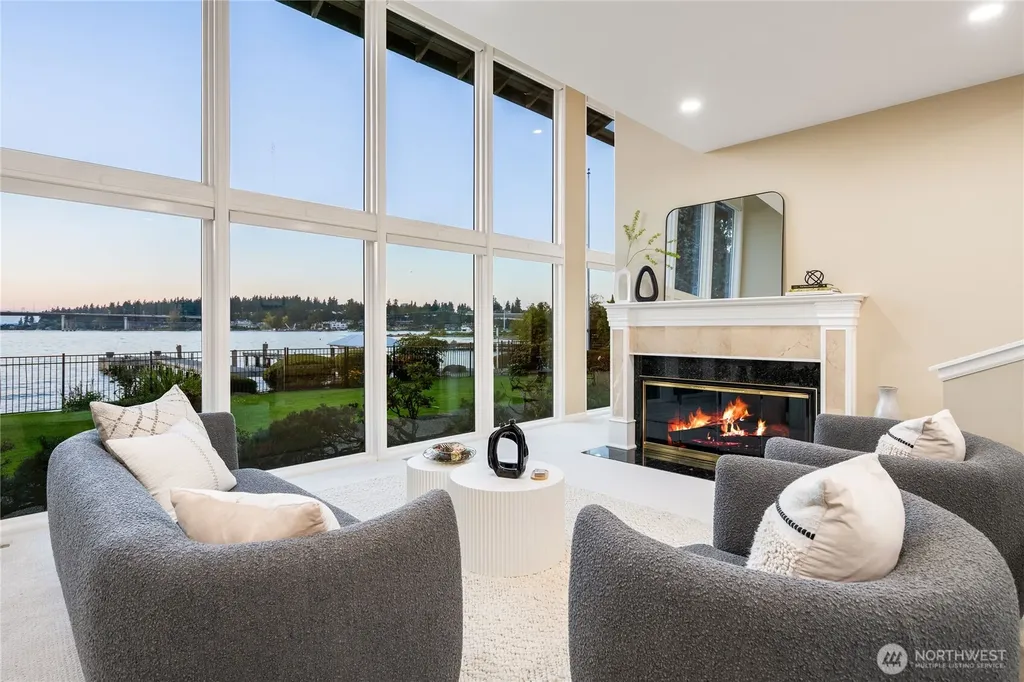 106 Cascade Key Bellevue WA 98006