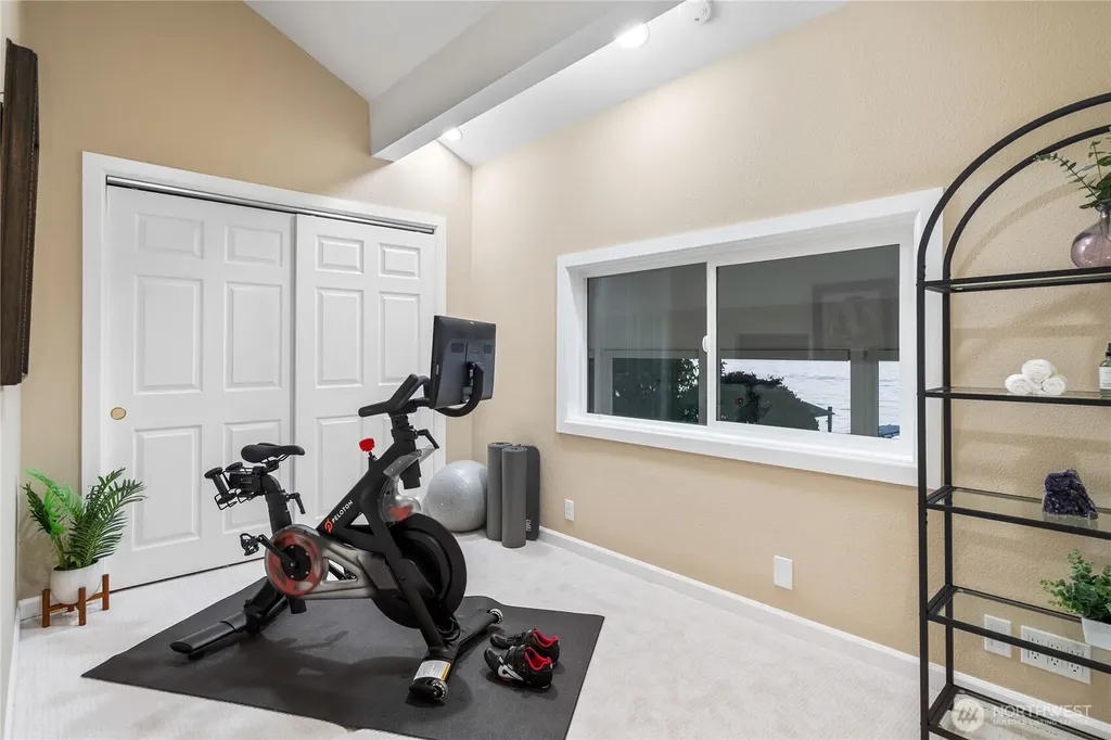 106 Cascade Key Bellevue WA 98006