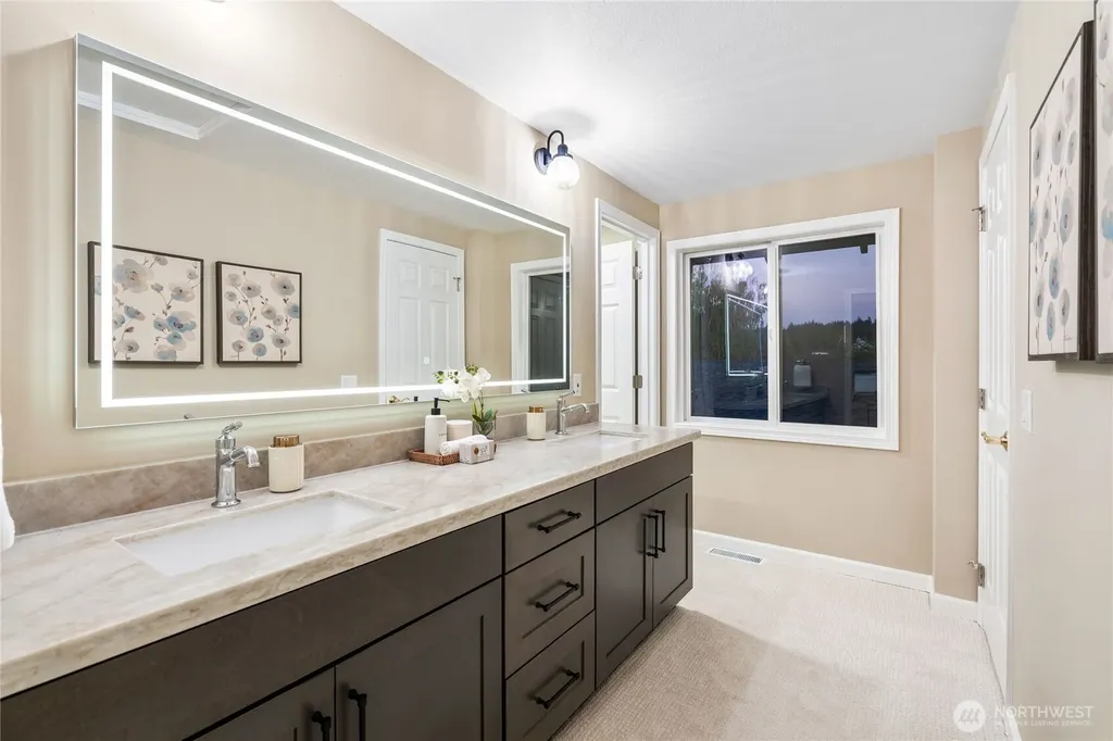 106 Cascade Key Bellevue WA 98006