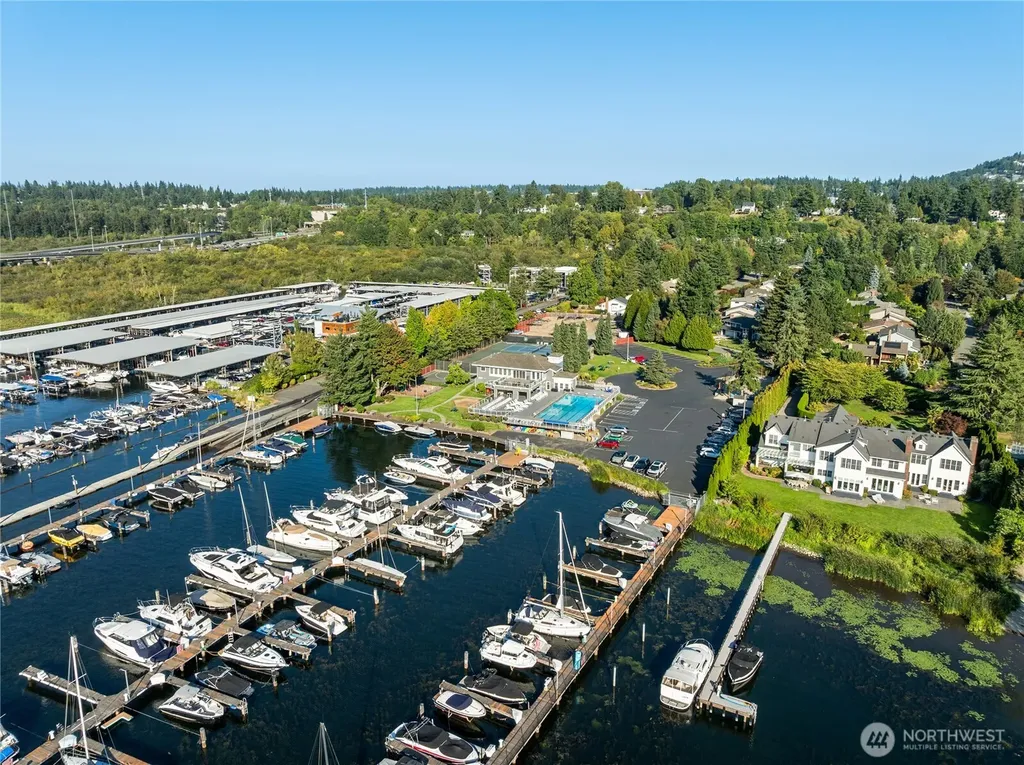 106 Cascade Key Bellevue WA 98006