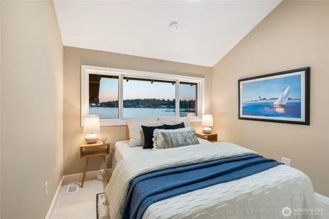 106 Cascade Key Bellevue WA 98006