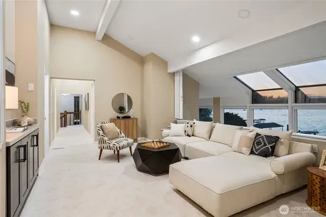 106 Cascade Key Bellevue WA 98006