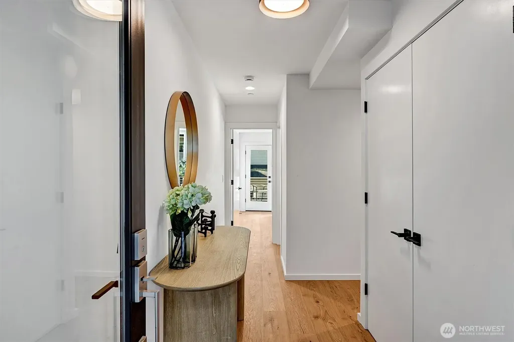 1227 E Roy Street Seattle WA 98102
