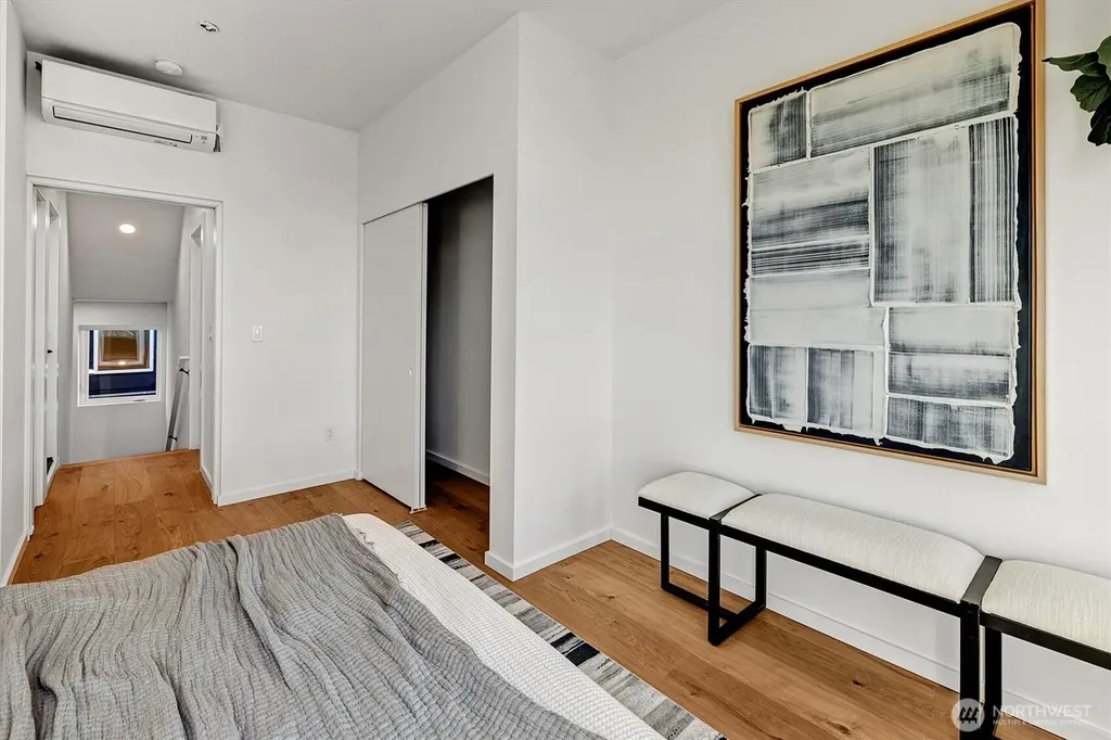 1227 E Roy Street Seattle WA 98102