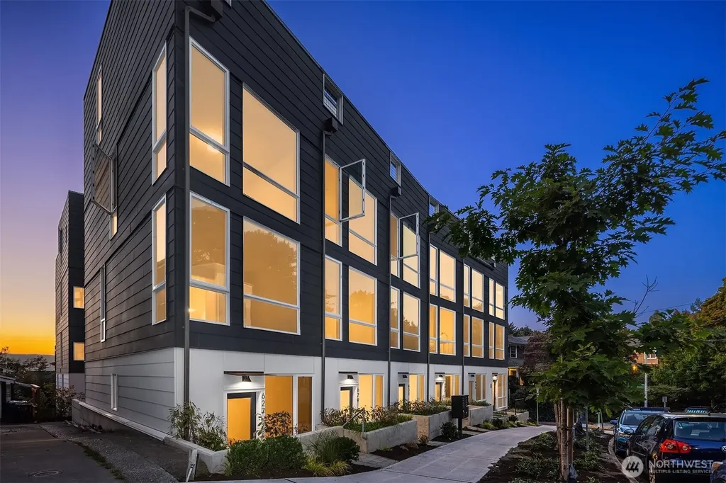 1227 E Roy Street Seattle WA 98102