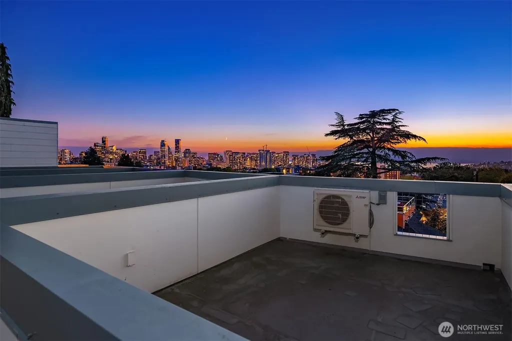 1227 E Roy Street Seattle WA 98102
