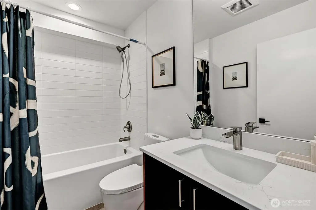1227 E Roy Street Seattle WA 98102