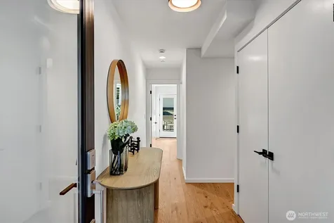 1227 E Roy Street Seattle WA 98102