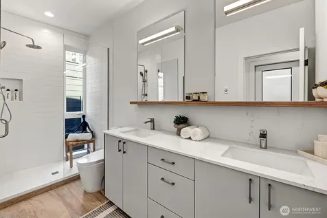 1227 E Roy Street Seattle WA 98102