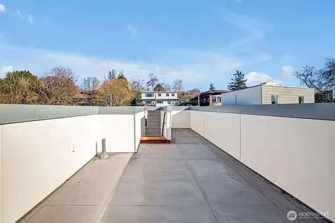 1227 E Roy Street Seattle WA 98102