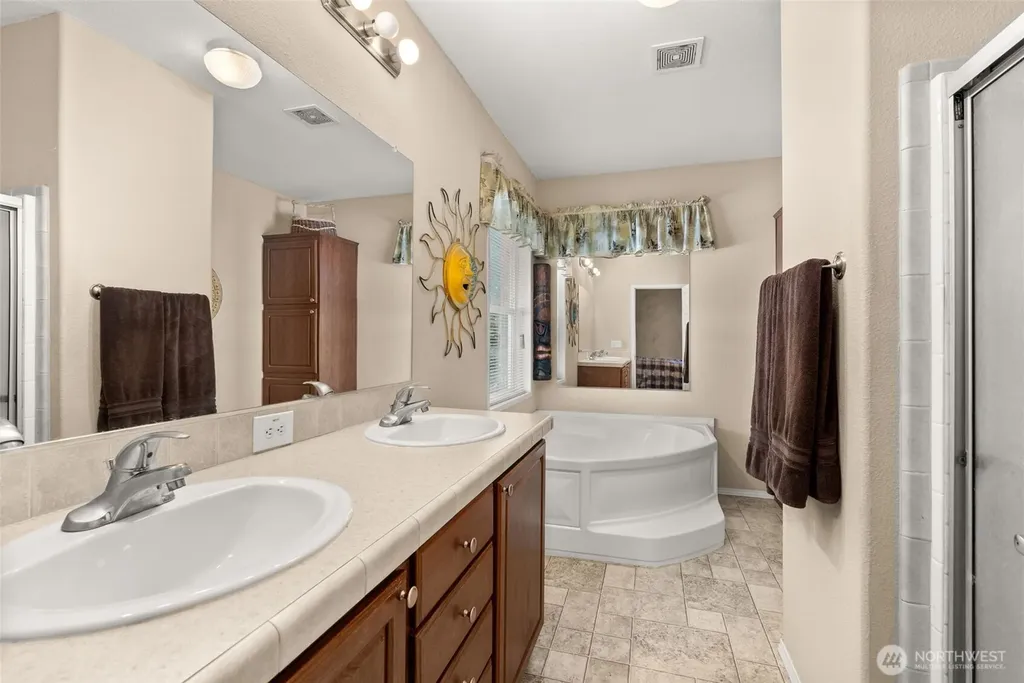 22010 Summers Road SW Centralia WA 98531