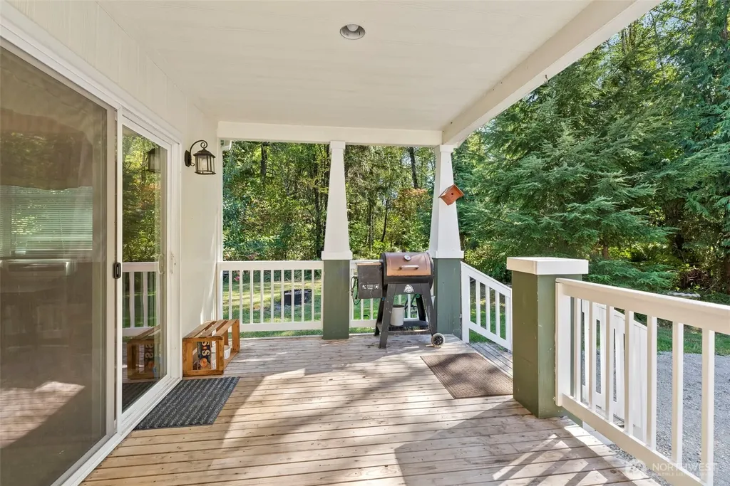 22010 Summers Road SW Centralia WA 98531
