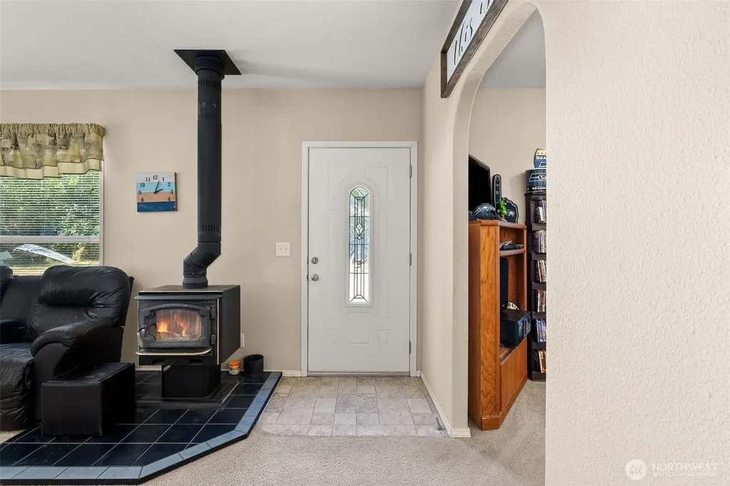 22010 Summers Road SW Centralia WA 98531