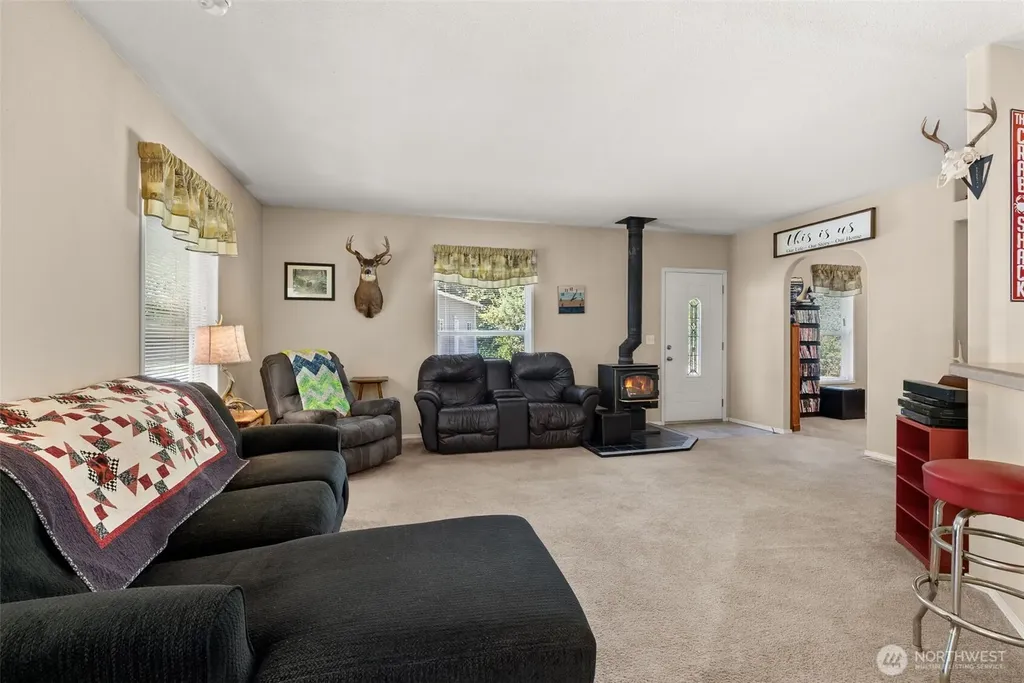 22010 Summers Road SW Centralia WA 98531