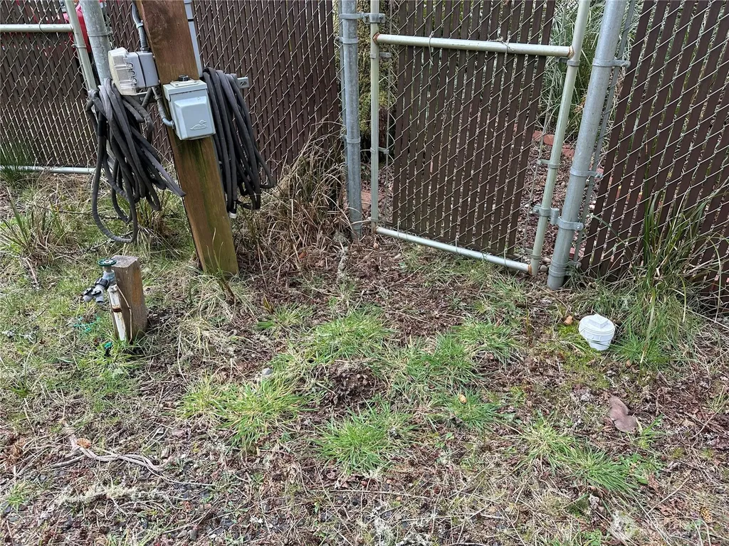 168 Duck Lake Ln SE Ocean Shores WA 98569