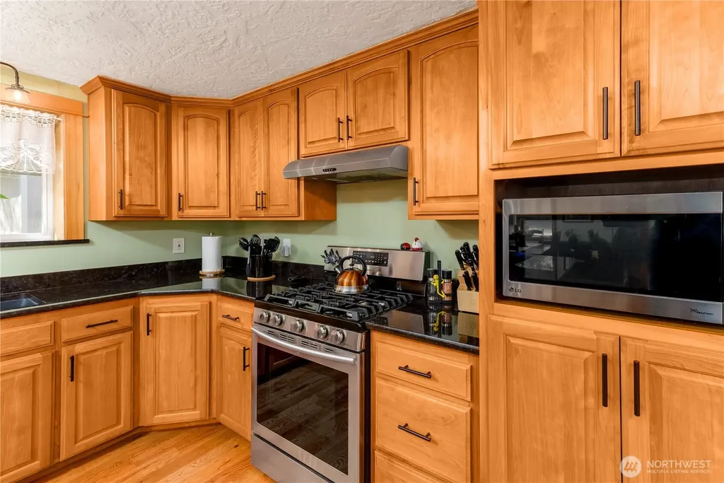 273702 Highway 101 Sequim WA 98382