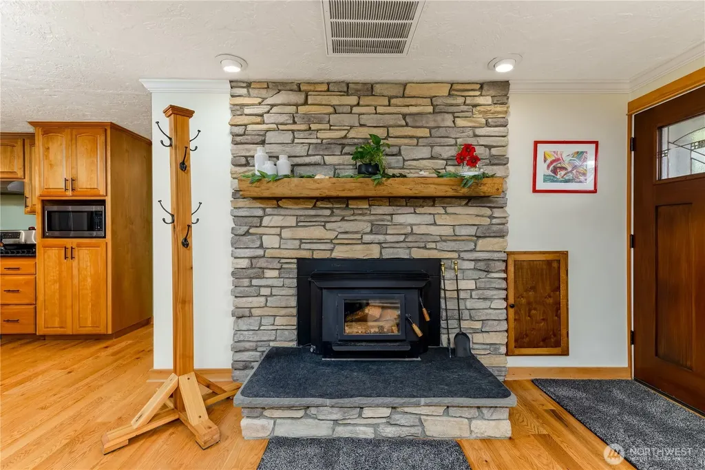 273702 Highway 101 Sequim WA 98382