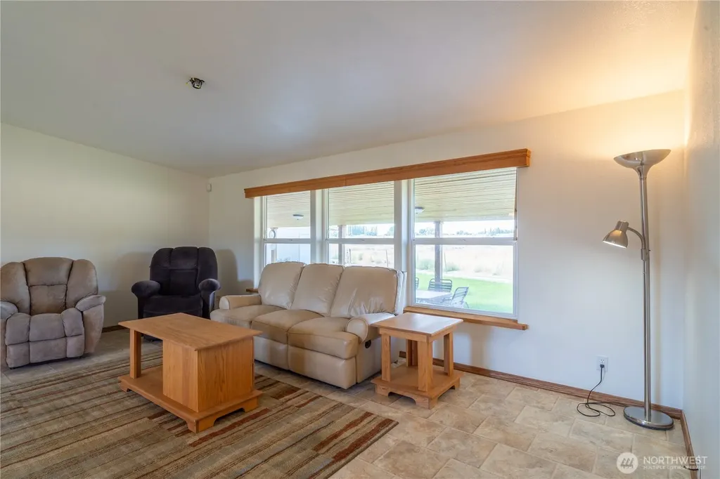 10624 Handicap Drive SE Warden WA 98857