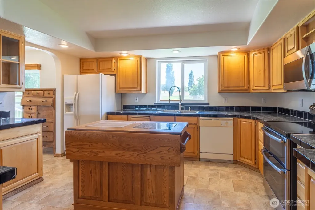 10624 Handicap Drive SE Warden WA 98857