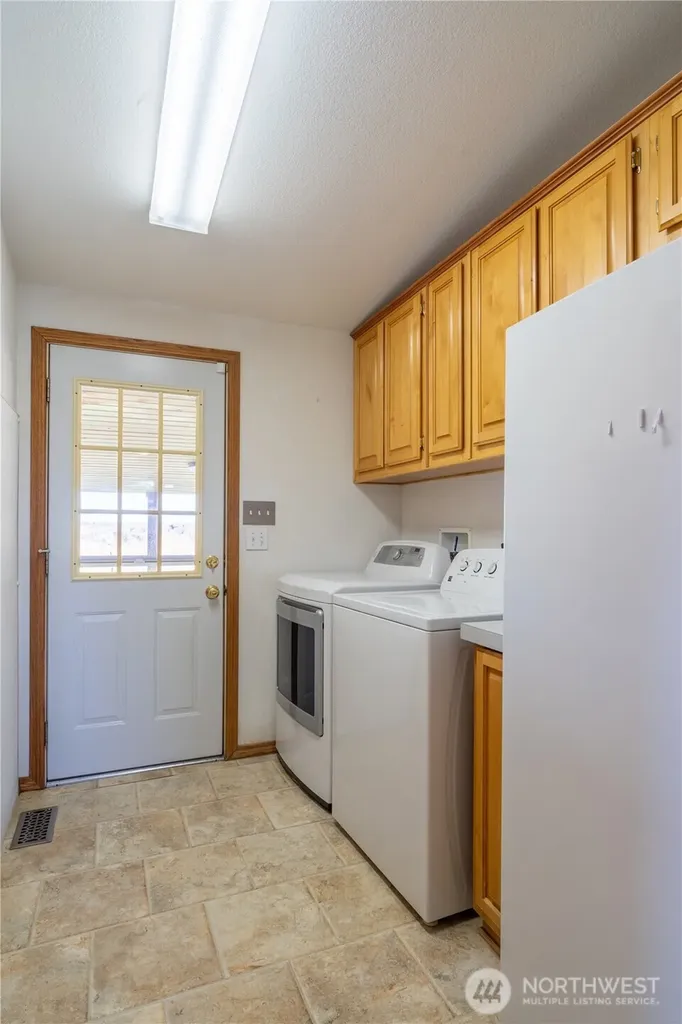 10624 Handicap Drive SE Warden WA 98857