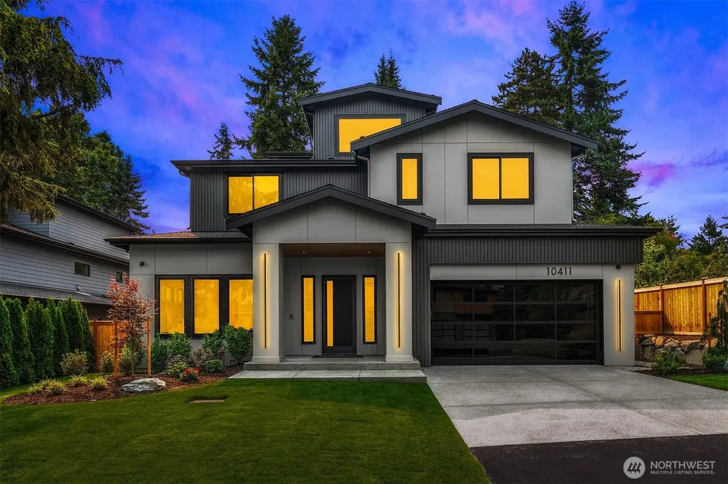 10411 NE 28th Place Bellevue WA 98004