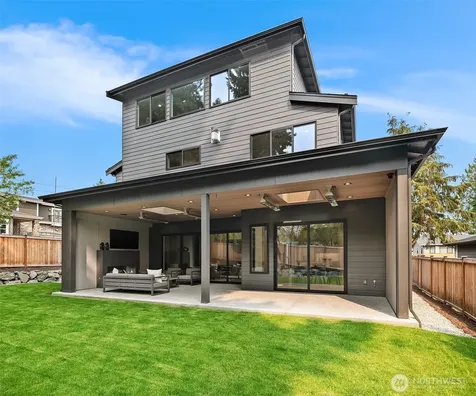 10411 NE 28th Place Bellevue WA 98004