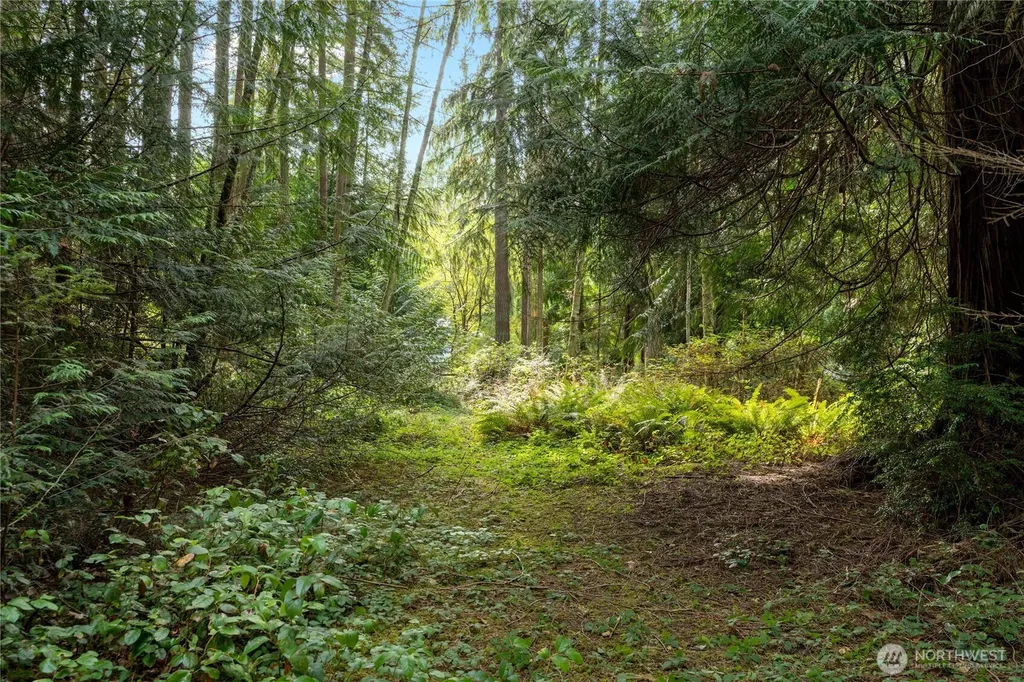 4105 Tartan Way Clinton WA 98236