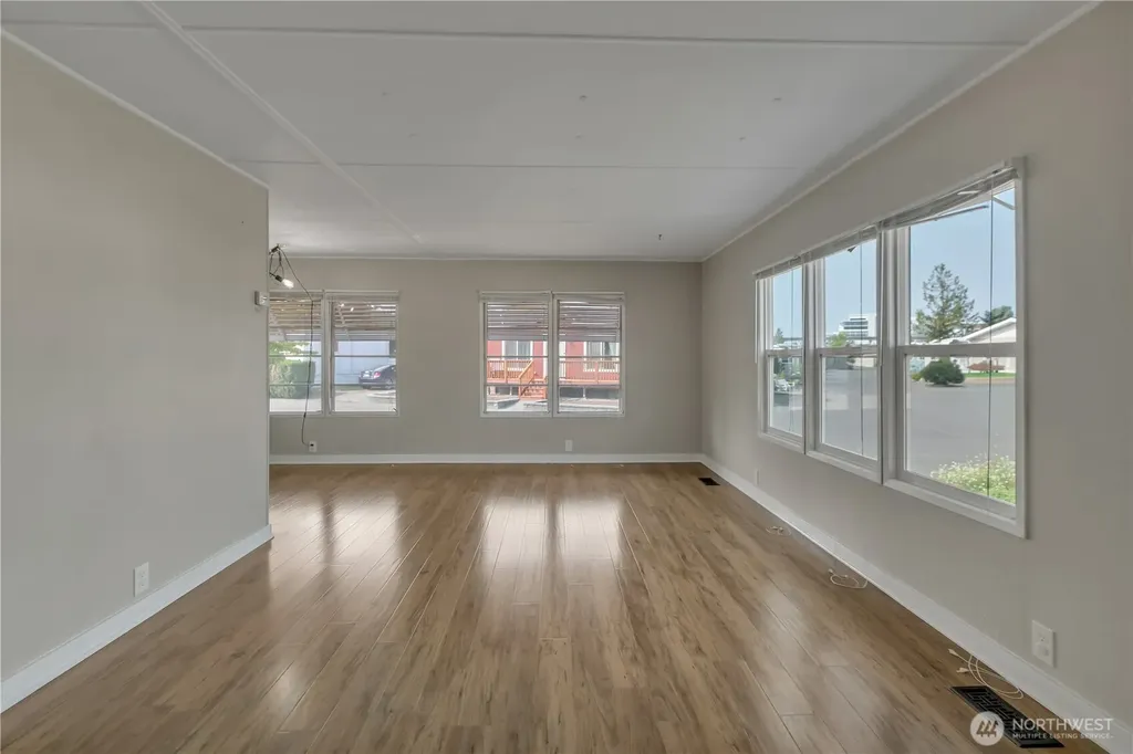 18316 34th Avenue S Seatac WA 98188