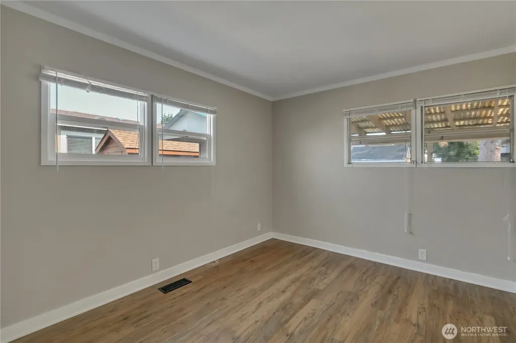 18316 34th Avenue S Seatac WA 98188