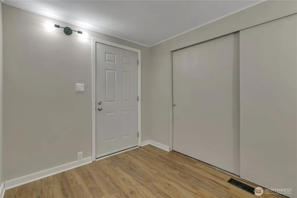 18316 34th Avenue S Seatac WA 98188