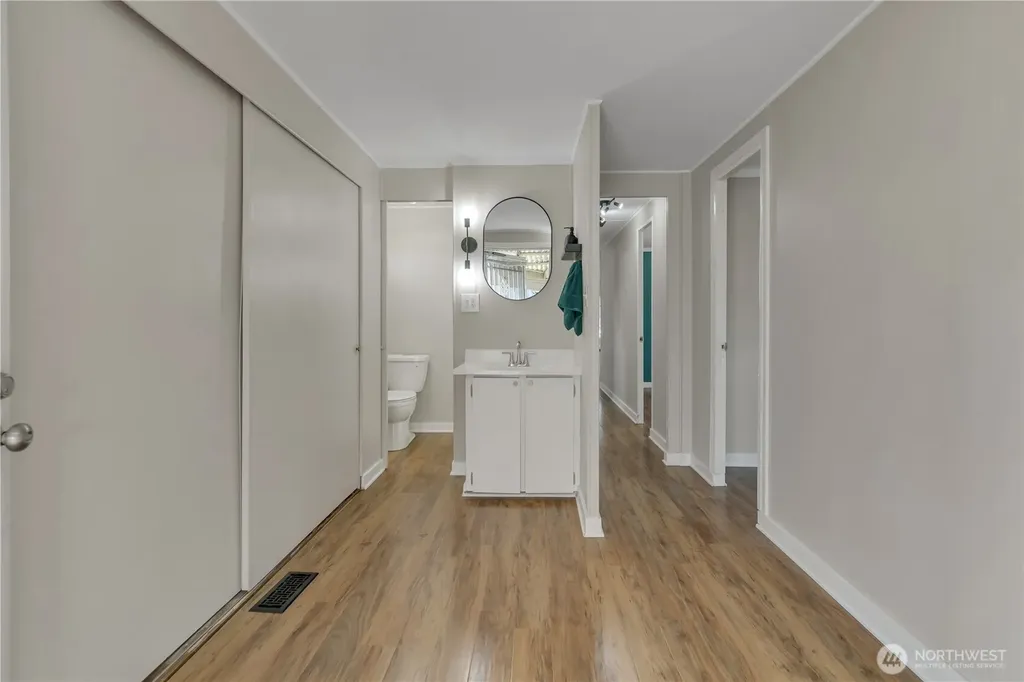 18316 34th Avenue S Seatac WA 98188