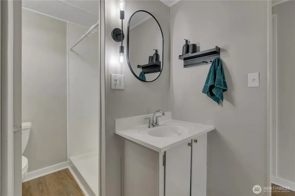 18316 34th Avenue S Seatac WA 98188