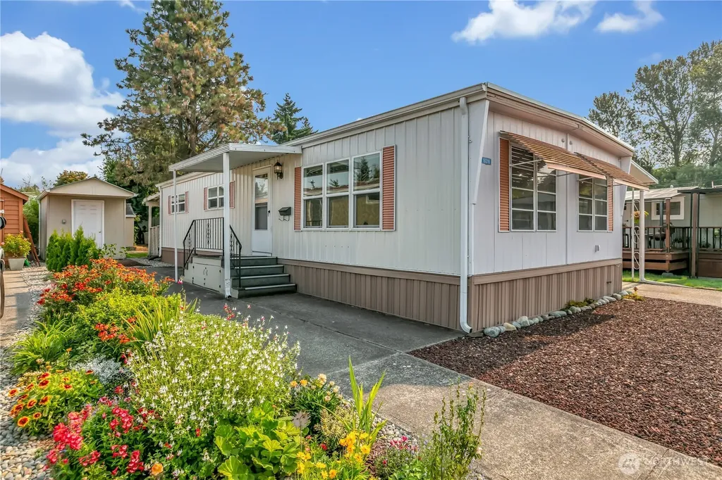 18316 34th Avenue S Seatac WA 98188