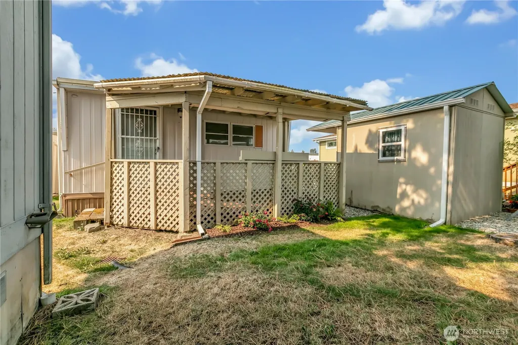 18316 34th Avenue S Seatac WA 98188
