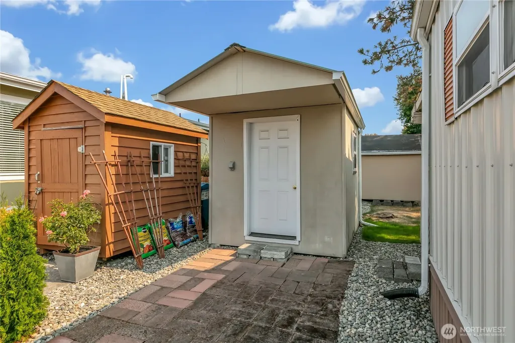 18316 34th Avenue S Seatac WA 98188