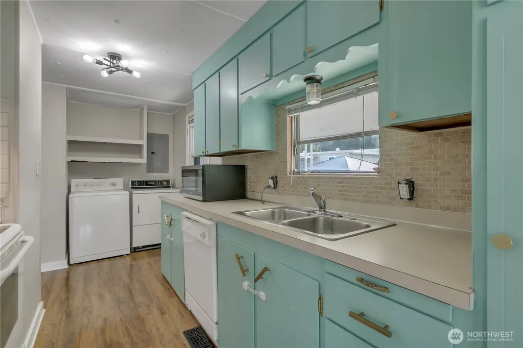 18316 34th Avenue S Seatac WA 98188