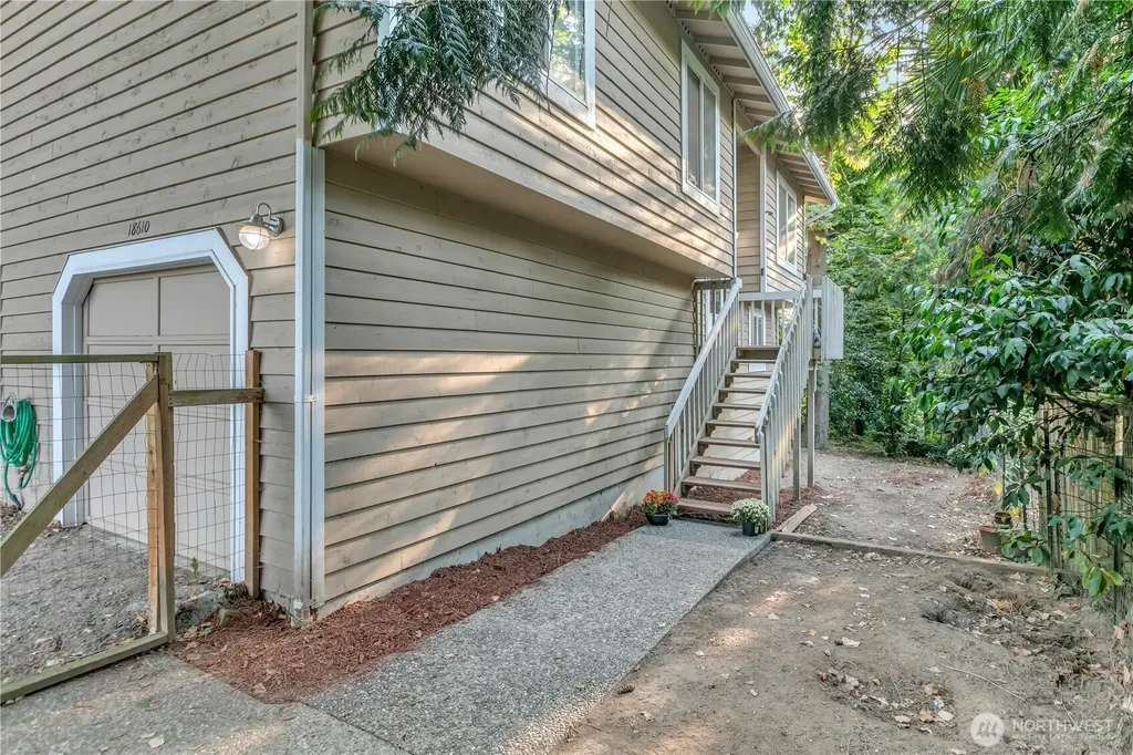 18610 5th Avenue NE Suquamish WA 98392