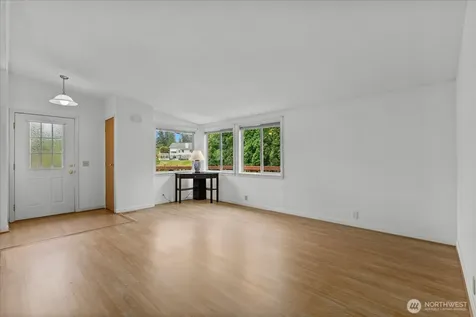 1427 100th Street SW Everett WA 98204