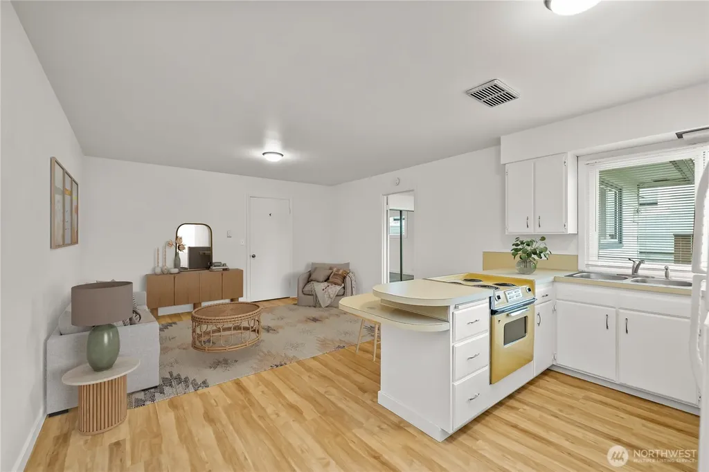 116 W 3rd Street Aberdeen WA 98520