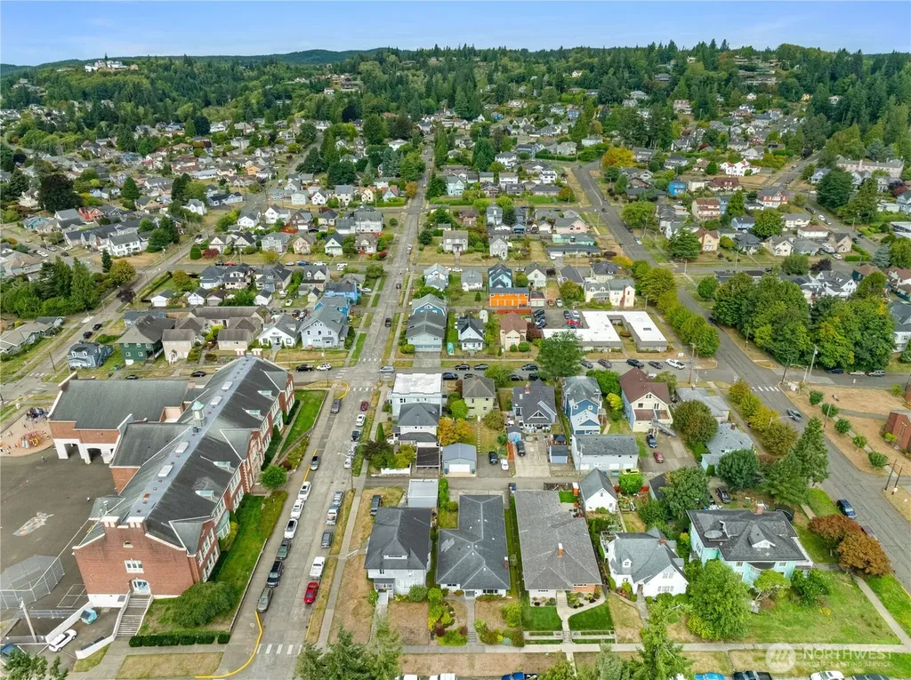116 W 3rd Street Aberdeen WA 98520
