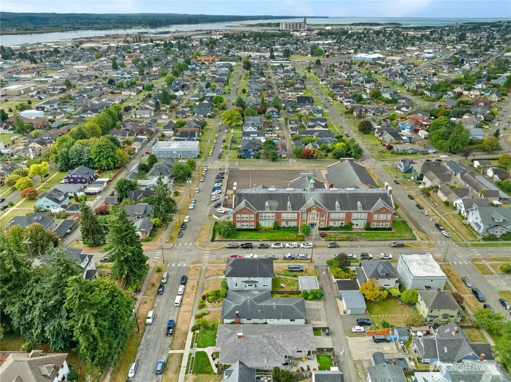 116 W 3rd Street Aberdeen WA 98520