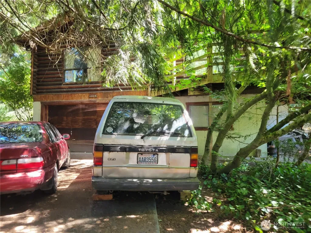 1818 Jackson Drive NW Bremerton WA 98312