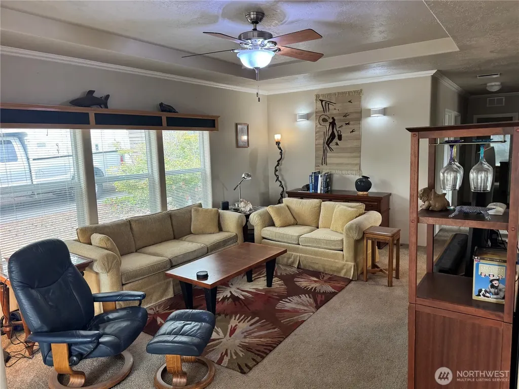 31 Hood Place Brinnon WA 98320