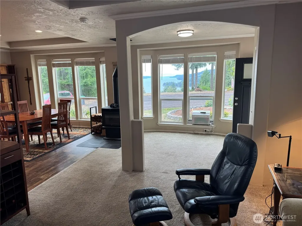 31 Hood Place Brinnon WA 98320