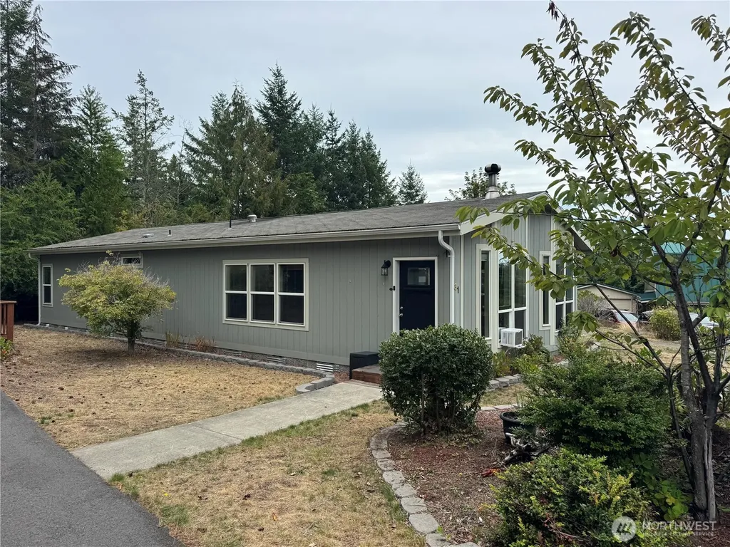 31 Hood Place Brinnon WA 98320
