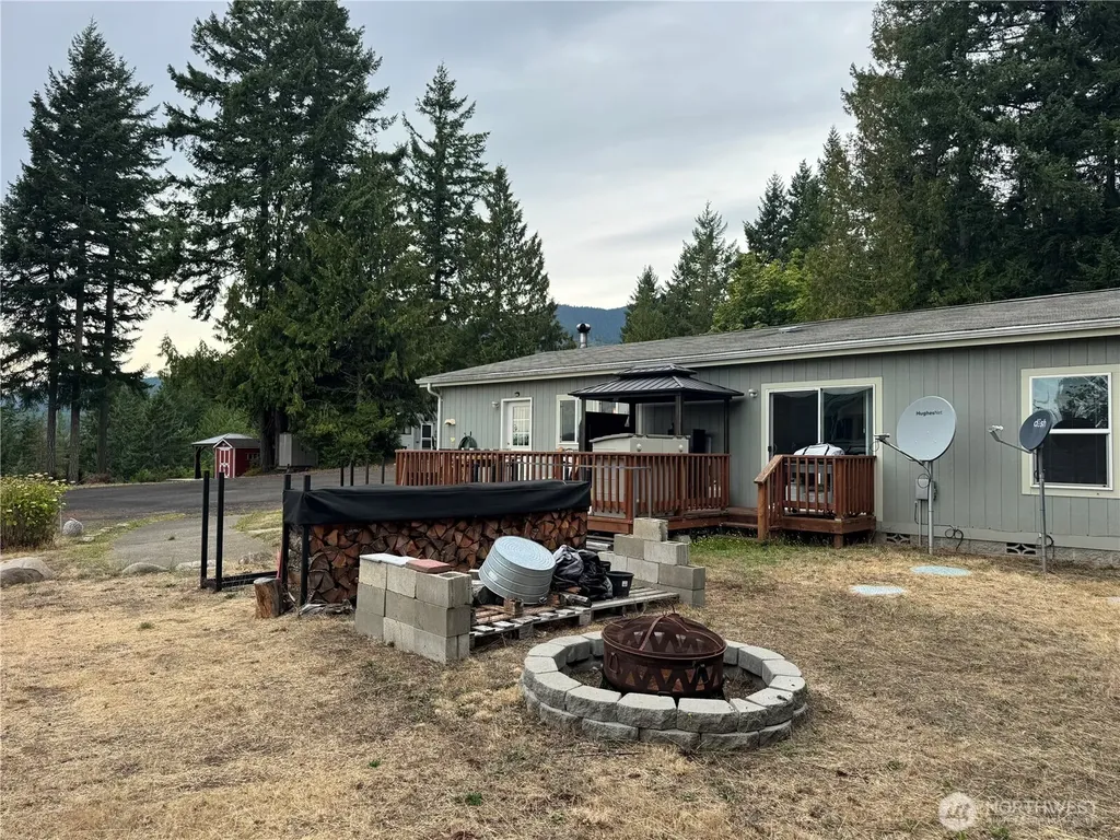 31 Hood Place Brinnon WA 98320